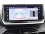Peugeot 2008 SUV Allure Hybrid 145pk Automaat | Lage kilometerstand! | Navigatie | Camera v+a | Climate Control | Adaptieve Cruise Control | Parkeersensoren v+a | Keyless | Dodehoeksensor | Draadloze Apple Carplay / Android Auto | Digitaal instrumentenpaneel | DAB+ radio | Led koplampen | Donker getint glas | 17" lichtmetalen velgen |