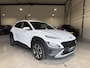 Hyundai Kona 1.0 T-GDI Pure 2WD | Facelift | carplay | stuurverw. | stoel verw. | virt. cockpit | camera