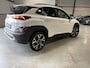 Hyundai Kona 1.0 T-GDI Pure 2WD | Facelift | carplay | stuurverw. | stoel verw. | virt. cockpit | camera