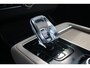 Volvo XC90 T8 Plug-in hybrid AWD Ultra Bright | Luchtvering | Adaptive Cruise & Pilot Assist | Massagefunctie voorstoelen | Gelamineerde ruiten rondom |
