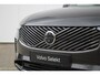 Volvo XC90 T8 Plug-in hybrid AWD Ultra Bright | Luchtvering | Adaptive Cruise & Pilot Assist | Massagefunctie voorstoelen | Gelamineerde ruiten rondom |