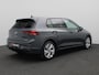 Volkswagen Golf 1.5 eHybrid Life Edition 204PK DSG Trekhaak, Memorystoel, Ergo Active Stoelen, 17" LM Velgen, Keyless, Side Assist, Stoel-Stuurverwarming, Navi via Apple Carplay/Android Auto