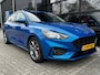 Ford Focus ST-Line 1.5 150 PK | TREKHAAK| STUUR, STOEL EN VOORRUITVERWARMING| HEAD UP DISPLAY| KEYLESS ENTRY & START| CAMERA + SENSOREN|