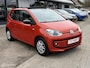 Volkswagen Up! 1.0 groove up! CRUISE PANO PARK.SENS. NW APK