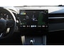 Lynk & Co 01 276PK Automaat Core / Adaptieve cruise control / Stoel - en stuurwielverwarming / Parkeersensoren / Achteruitrijcamera / Apple Carplay / Trekhaak / Metallic lak / 19" velgen