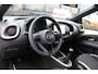 Toyota Aygo X 1.0 VVT-i MT Premium Cabrio 2e Paasdag open van 10:00 - 15:00 | Rijklaar | Stoelverwarming | Keyless | Parkeersens. v+a | Camera | Navi | Apple/Android | LED