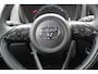 Toyota Aygo X 1.0 VVT-i MT Premium Cabrio 2e Paasdag open van 10:00 - 15:00 | Rijklaar | Stoelverwarming | Keyless | Parkeersens. v+a | Camera | Navi | Apple/Android | LED