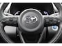 Toyota Yaris Cross 1.5 Hybrid Adventure Bi-Tone 2e Paasdag open van 10:00 - 15:00 | Rijklaar | Pano | Trekhaak | El. achterklep | PDC | Blind Spot | Head up |