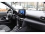 Toyota Yaris Cross 1.5 Hybrid Adventure Bi-Tone 2e Paasdag open van 10:00 - 15:00 | Rijklaar | Pano | Trekhaak | El. achterklep | PDC | Blind Spot | Head up |