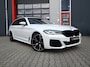 BMW 5-Serie Touring 530e High Executive M-Sport | Pano | Laser Led | Nappa Mokka Leder | H&K | Head-Up | Softclose | Memory | Ambilight | Carplay | Stoelverwarming voor & achter | Trekhaak | Stuurwielverwarming | Camera | SOH 92%