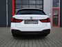 BMW 5-Serie Touring 530e High Executive M-Sport | Pano | Laser Led | Nappa Mokka Leder | H&K | Head-Up | Softclose | Memory | Ambilight | Carplay | Stoelverwarming voor & achter | Trekhaak | Stuurwielverwarming | Camera | SOH 92%