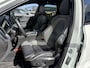 Volvo XC60 B5 263PK R-Design| Pano| Camera| H&K Sound| Trekhaak| HUD| 22''i