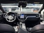 Volvo XC60 B5 263PK R-Design| Pano| Camera| H&K Sound| Trekhaak| HUD| 22''i