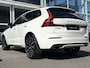 Volvo XC60 B5 263PK R-Design| Pano| Camera| H&K Sound| Trekhaak| HUD| 22''i