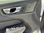 Volvo XC60 B5 263PK R-Design| Pano| Camera| H&K Sound| Trekhaak| HUD| 22''i