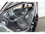 Volvo V40 1.5 T3 Momentum AUT | Onyx Black Metallic | Alcantara/Camera/Navi/Cruise/Full-LED