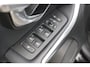 Volvo V40 1.5 T3 Momentum AUT | Onyx Black Metallic | Alcantara/Camera/Navi/Cruise/Full-LED