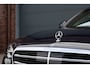 Mercedes-Benz S-klasse 450 e Lang 'Manufaktur' | Achterasbesturing | Chauffeurspakket | Distronic+ | Zonweringspakket | Massage | Stoelventilatie | HUD | 3D-Display | MBUX Tablet | Exclusief Leder | Vlakkenverwarming |