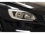 Volvo V60 2.4 D6 Plug-In Hybrid Momentum [ Navi Xenon Half -leder Stoelverwarming]