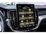 Volvo XC60 2.0 T6 Plug-in hybrid AWD Essential | Gratis Trekhaak | Adaptieve Cruise Control | Park assist | Getint Glas | Leder | Driver assist | Stoel- / stuurwielverwarming | All Season banden |