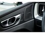 Volvo XC60 2.0 T6 Plug-in hybrid AWD Plus Black Edition | 360 camera | Gratis Trekhaak | Schuif- / Kanteldak | Head Up display | Getint glas | Adaptive Cruise Control |