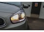 Kia Carens 2.0 GDi First Edition 7 Zitter CLIMA TREKHAAK CRUISE NAVI