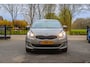 Kia Carens 2.0 GDi First Edition 7 Zitter CLIMA TREKHAAK CRUISE NAVI