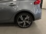 Volvo V40 2.0 T4 R-design Business Sport / Panodak / Stoelverw. /