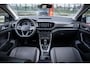 Volkswagen T-Cross 1.5 TSI Style Automaat 150pk | Virtual cockpit | Led | Trekhaak | Adapt. Cruise | Stoelverwarming | Keyless |