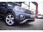 Volkswagen T-Cross 1.5 TSI Style Automaat 150pk | Virtual cockpit | Led | Trekhaak | Adapt. Cruise | Stoelverwarming | Keyless |