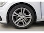 Volkswagen Golf 1.0 TSi DSG High-L Bns R Panorama