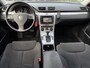Volkswagen Passat Variant 1.8 TFSI Comfortline Automaat | Navi | Autom. Airco | Cruise Control | Trekhaak | LMV | Elekt. Ramen | PDC | APK tot 16-04-2027!