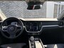 Volvo V60 2.0 B3 Inscription | Head-up Display | Panoramadak | Trekhaak | 360 Graden Camera | Harman Kardon Audio | Lederen Bekleding | Elektrisch Verstelbare Stoel | Keyless Entry | Elektrische Achterklep | BLIS | Navigatie