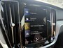 Volvo V60 2.0 B3 Inscription | Head-up Display | Panoramadak | Trekhaak | 360 Graden Camera | Harman Kardon Audio | Lederen Bekleding | Elektrisch Verstelbare Stoel | Keyless Entry | Elektrische Achterklep | BLIS | Navigatie