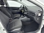 Hyundai i20 1.0 T-GDI COMFORT SMART | NAVI | AIRCO | CRUISE | CAMERA | 16'' LM VELGEN | PDC | DEALERONDERHOUDEN | APPLE CAR PLAY & ANDROID AUTO | AUTOMAAT |