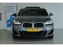 BMW X2 xDrive25e High Executive M-sport | Adapt. Cruise | Camera | Schuifdak | HUD| Stoelverwarming | Elektr. Klep | Keyless |
