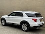 Ford Explorer 3.0 V6 EcoBoost PHEV Platinum | 80.000km! | 7-zits | Trekhaak afneembaar | Adaptieve cruise | Lane assist | Panoramadak | 360 camera | Lederen bekleding ST-line | Stoelverwarming&koeling | Bang&Olufsen audio | Elektrisch verstelbare stoelen met memory | Apple CarPlay / Android Auto | Sfeerverlichtig | Full-LED | DAB | Keyless | Elektrische achterklep | 20 inch velgen | Volledig dealeronderhouden