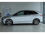 Mercedes-Benz B-klasse 180 Business Solution AMG | Cruise Control | Camera | Trekhaak | Stoelverwarming | LED | Navi | Sfeerverlichting