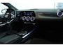 Mercedes-Benz B-klasse 180 Business Solution AMG | Cruise Control | Camera | Trekhaak | Stoelverwarming | LED | Navi | Sfeerverlichting