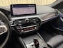 BMW 5-Serie Touring 530e LCI / Hybride / M Sport / FACELIFT / Head Up / LED / Elec. Trekhaak / Leder / Camera / Apple Carplay / Bluetooth