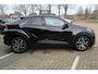 Toyota C-HR / C-HR+ 1.8 HYBRID 140 FIRST-EDITION STUUR/STOEL&WISSERVERW EL-ACHTERKLEP DODEHOEK LED KEYLESS