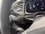Volkswagen Polo 1.0 TSI 50 Edition 95 PK Automaat | Panoramadak | Stoelverwarming | Apple Carplay draadloos | Camera | Climate control | IQ Lights | 17" Lichtmetalen velgen | Android Auto draadloos | Navigatie | Digital cockpit pro |