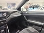 Volkswagen Polo 1.0 TSI 50 Edition 95 PK Automaat | Panoramadak | Stoelverwarming | Apple Carplay draadloos | Camera | Climate control | IQ Lights | 17" Lichtmetalen velgen | Android Auto draadloos | Navigatie | Digital cockpit pro |