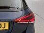 Mercedes-Benz A-klasse 180 Business Solution Luxury Panorama Schuif-Kanteldak | Parkeerpakket met achteruitrijcamera | Ledkoplampen | Sfeerverlichting | Apple CarPlay Inclusief 24 maanden MB Certified garantie voor Europa.