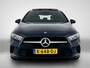 Mercedes-Benz A-klasse 180 Business Solution Luxury Panorama Schuif-Kanteldak | Parkeerpakket met achteruitrijcamera | Ledkoplampen | Sfeerverlichting | Apple CarPlay Inclusief 24 maanden MB Certified garantie voor Europa.