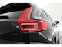 Volvo XC40 2.0 B3 Plus Black Edition | Rijklaar! | S/K-Dak | Harman/Kardon | Bliss | Stuur-stoel+Voorruitverw. | 360*+PDC | Memory | Nav+App.Connect | Elek. Klep V