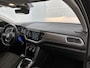 Volkswagen T-Roc 1.0 TSI Style 110 PK | handgeschakeld | Cruise Control Adaptief | Airco | Bluetooth | Parkeersensoren voor en achter |