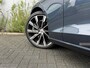 Volvo V60 2.0 B5 Inscription | Trekhaak | Achteruitrijcamera | LED Koplampen Adaptief | Harman Kardon Audio | Verwarmde Voorruit | BLIS | Alarm | Lederen Bekleding | Elektrisch Verstelbare Voorstoelen
