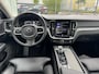 Volvo V60 2.0 B5 Inscription | Trekhaak | Achteruitrijcamera | LED Koplampen Adaptief | Harman Kardon Audio | Verwarmde Voorruit | BLIS | Alarm | Lederen Bekleding | Elektrisch Verstelbare Voorstoelen