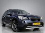 BMW X1 sDrive18i Executive AUT. | navigatie | panoramadak | sportstoelen | xenon verlichting | lichtmetalen velgen 18 inch